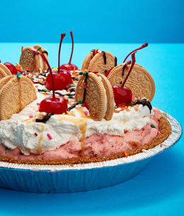 Here’s the scoop on over-the-top ice cream desserts (and other frozen treats)